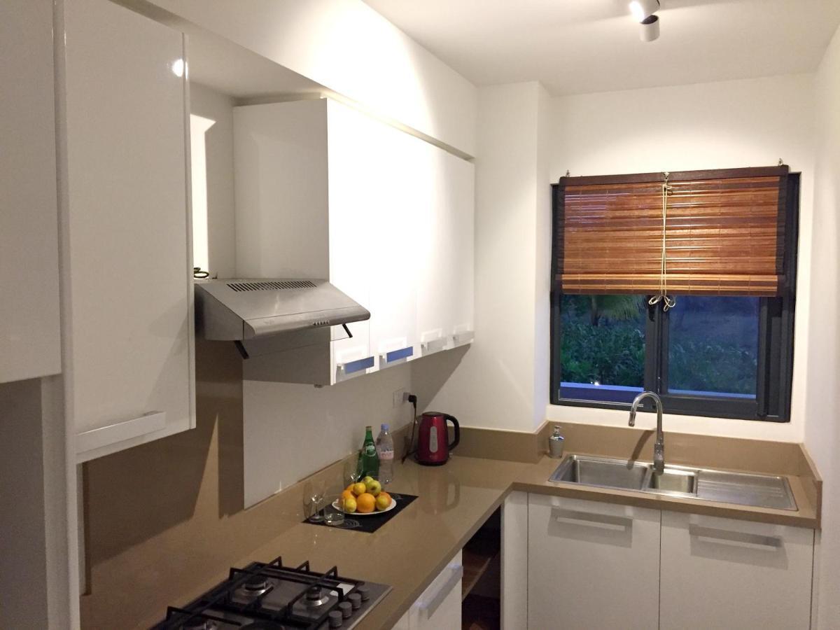 Apartment With 3 Bedrooms In Roches Noires, With Wonderful Sea View, Shared Pool, Terrace Riviere du Rempart Exterior photo