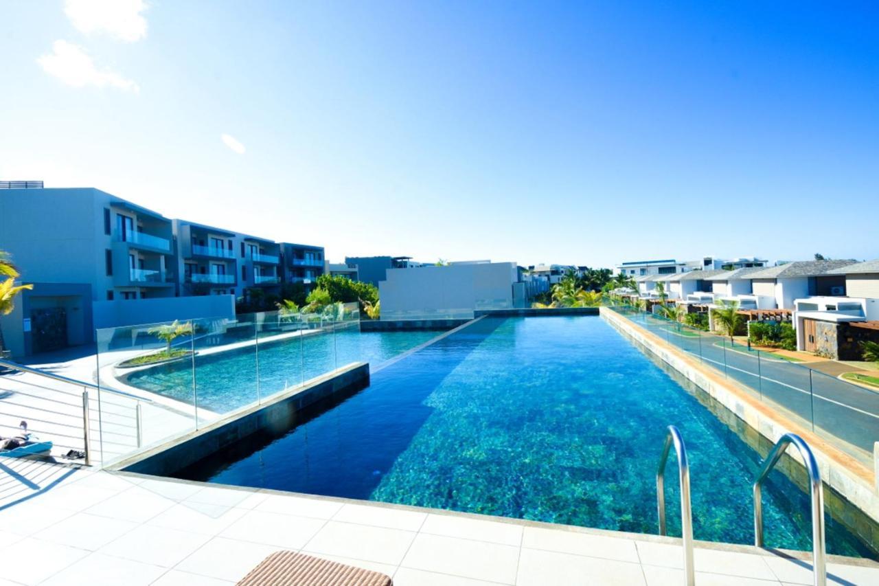 Apartment With 3 Bedrooms In Roches Noires, With Wonderful Sea View, Shared Pool, Terrace Riviere du Rempart Exterior photo